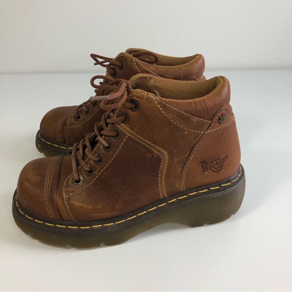 Dr. Martens Vintage Yolanda Leather Lace-Up Ankle Boots - Picture 7 of 14